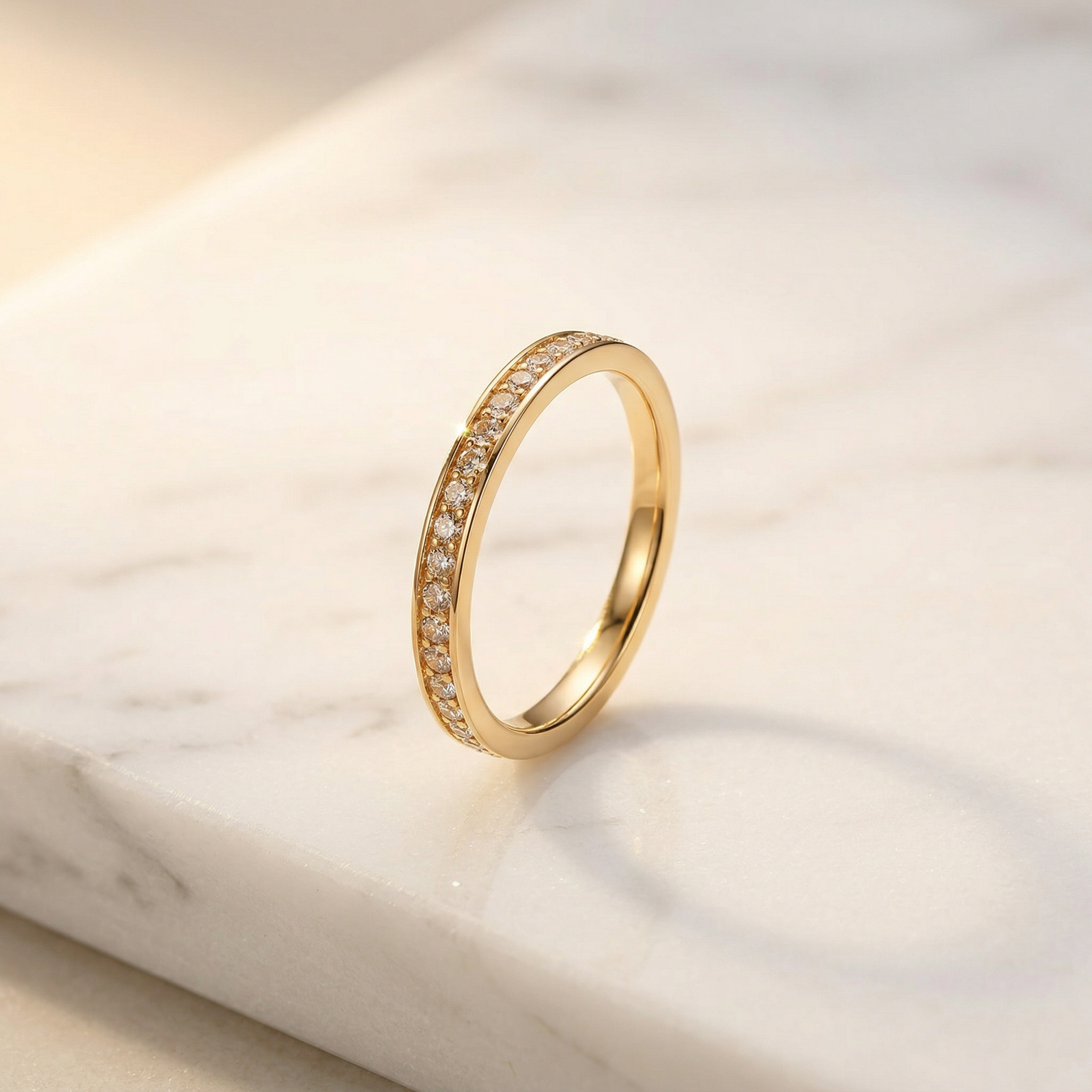 Anel Eternity Pavé — Editorial